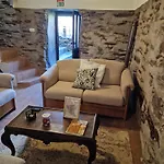Casa Dos Avos 23 *