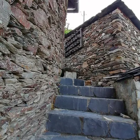 Casa Dos Avos 23 *