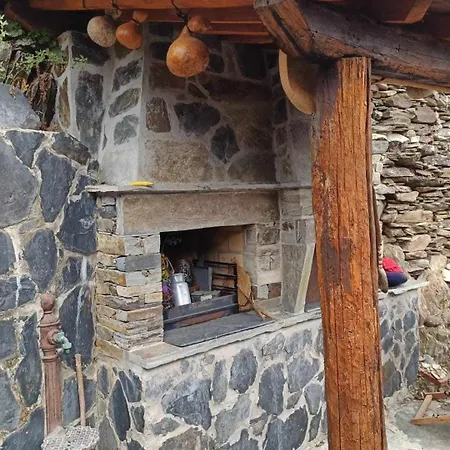 Casa Dos Avos 23 *